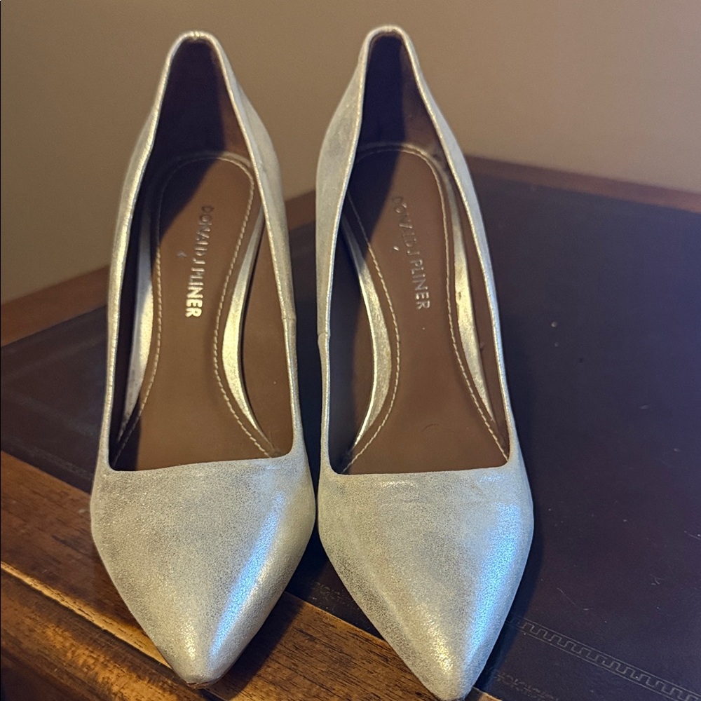 Donald J. Pliner Silver Pointed Toe Heels Size 8